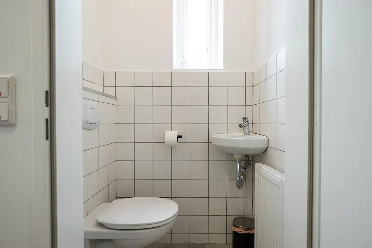 Modern Apartment In A Top Location Of Bécs